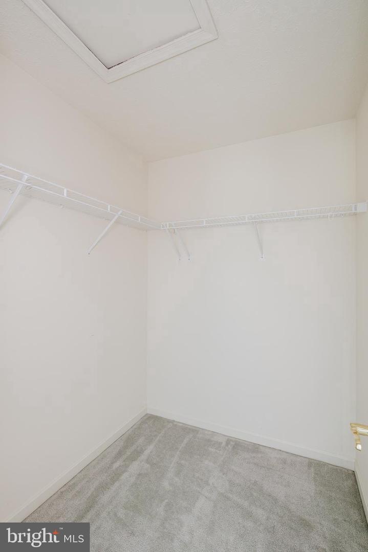2120 Mardic Dr Property Photo 16