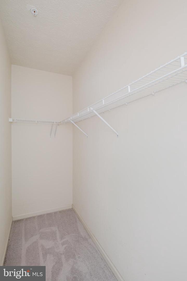 2120 Mardic Dr Property Photo 17