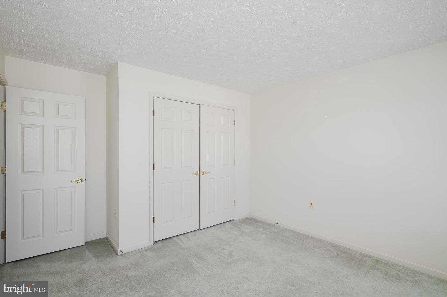 2120 Mardic Dr Property Photo 23