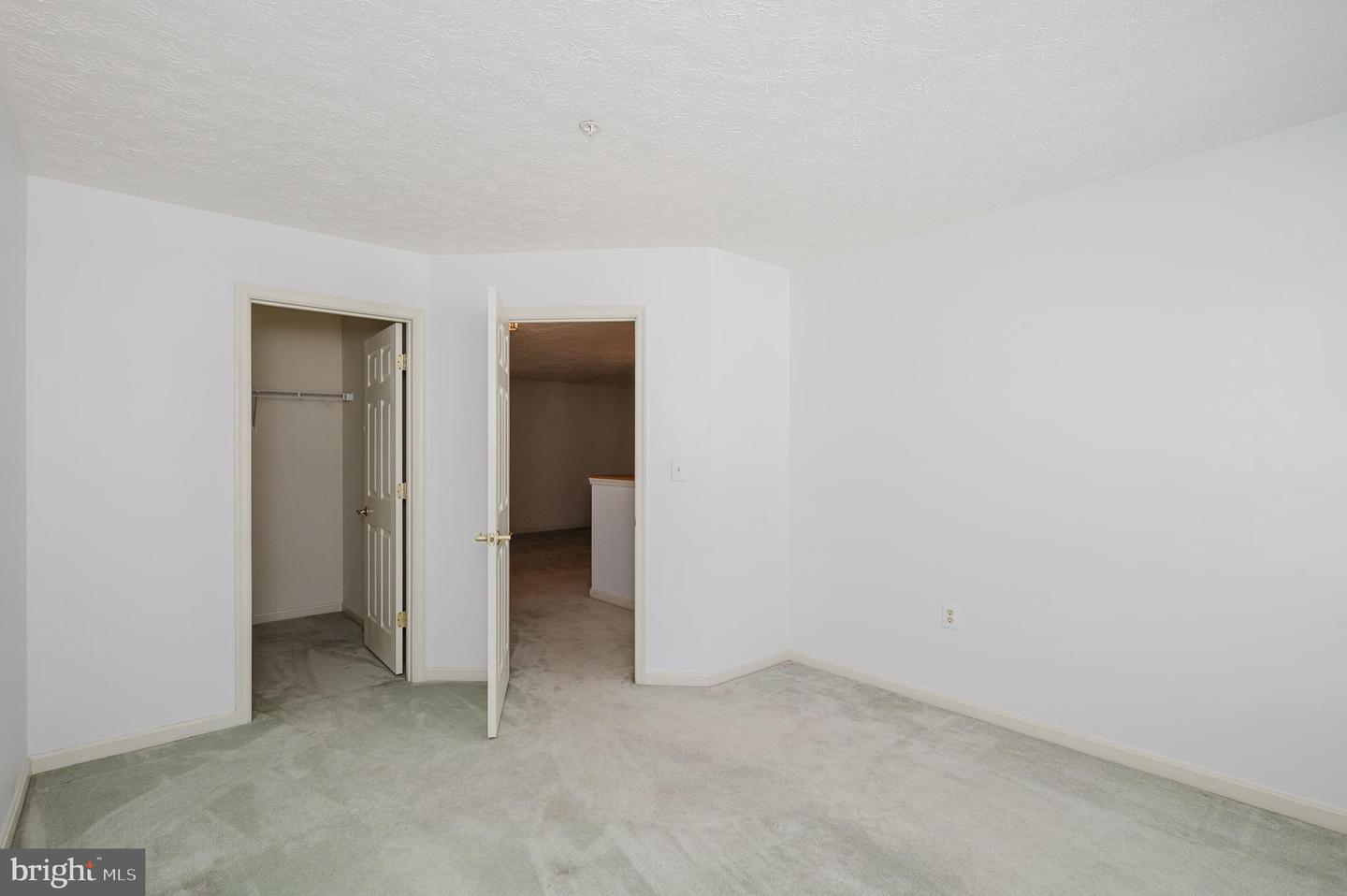 2120 Mardic Dr Property Photo 26