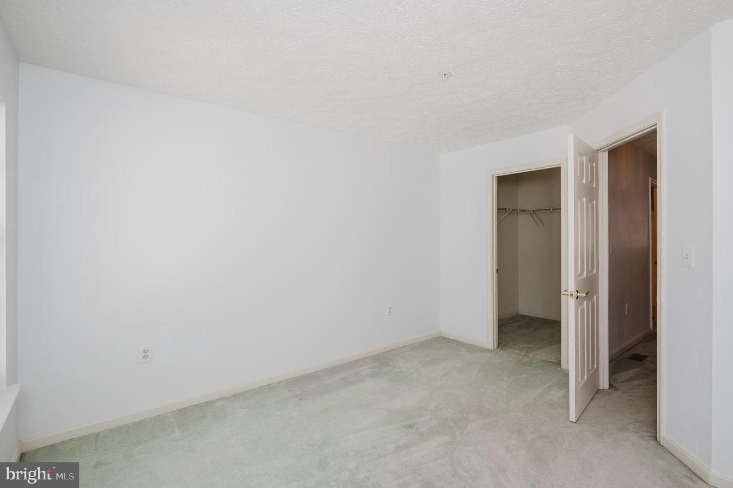 2120 Mardic Dr Property Photo 28