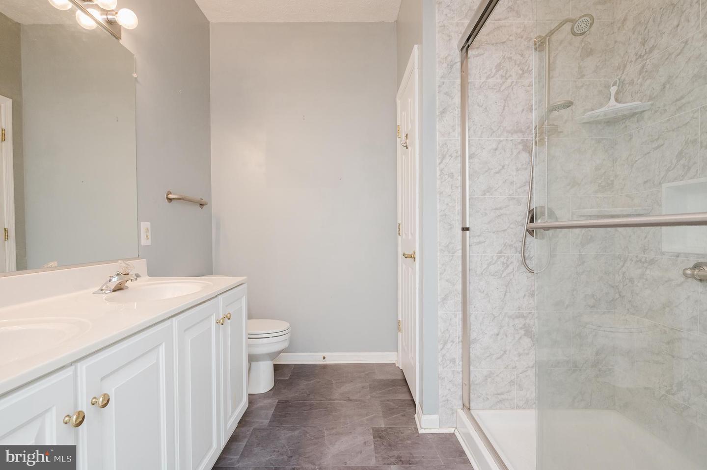 2120 Mardic Dr Property Photo 32