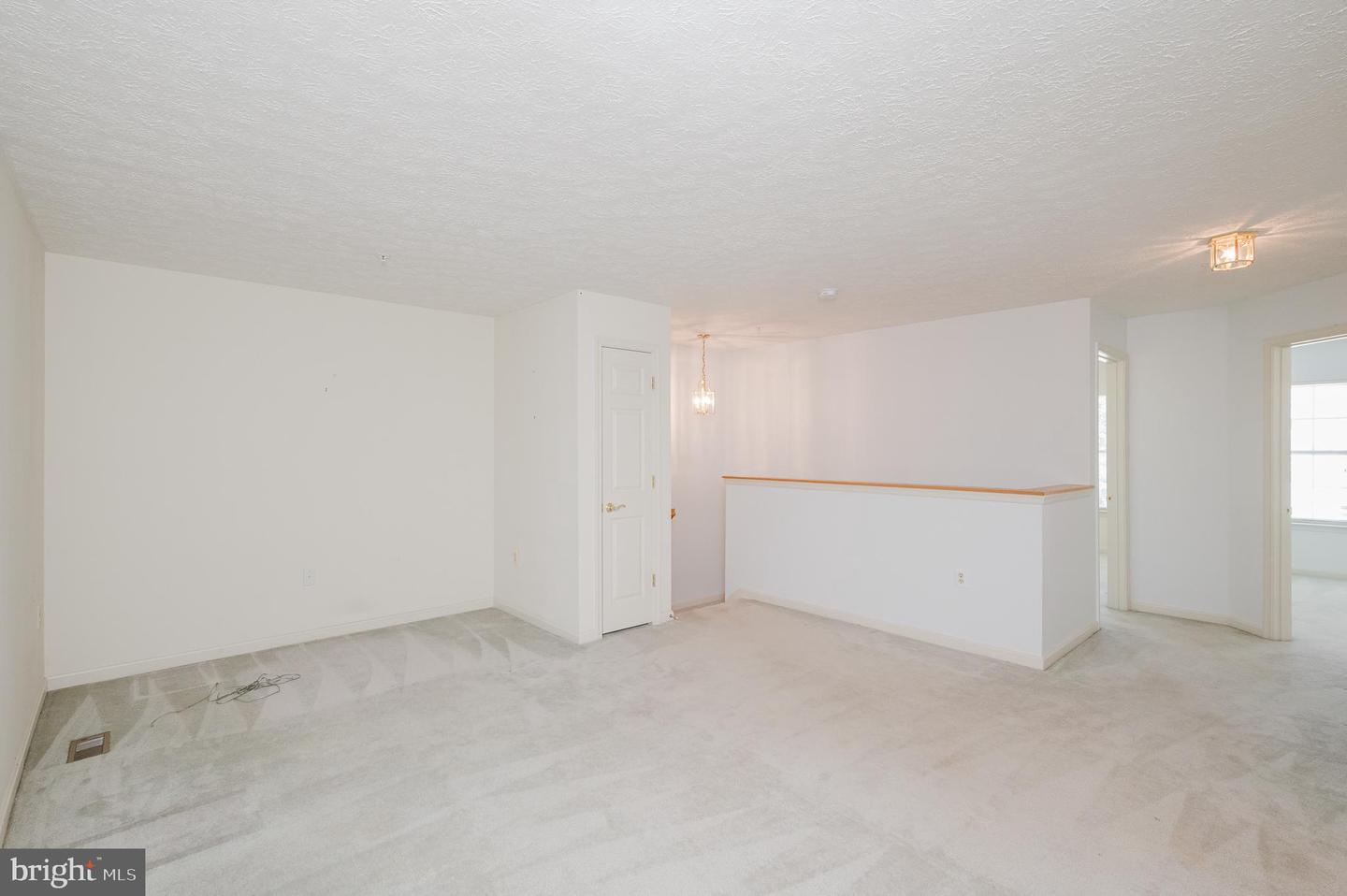 2120 Mardic Dr Property Photo 33
