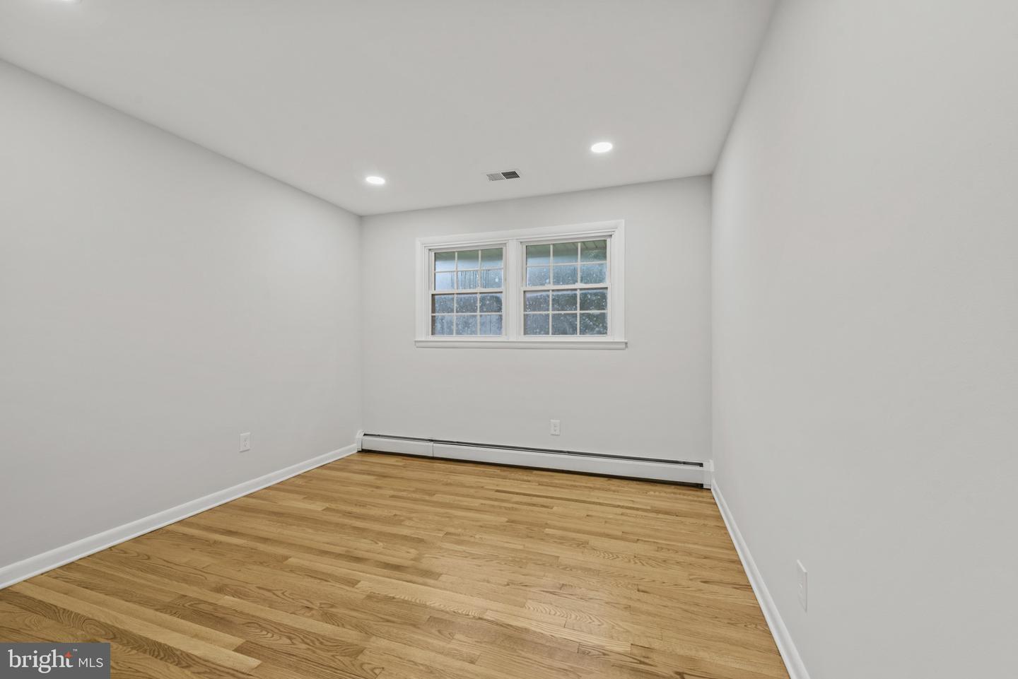 2114 Oaklyn Dr Property Photo 18