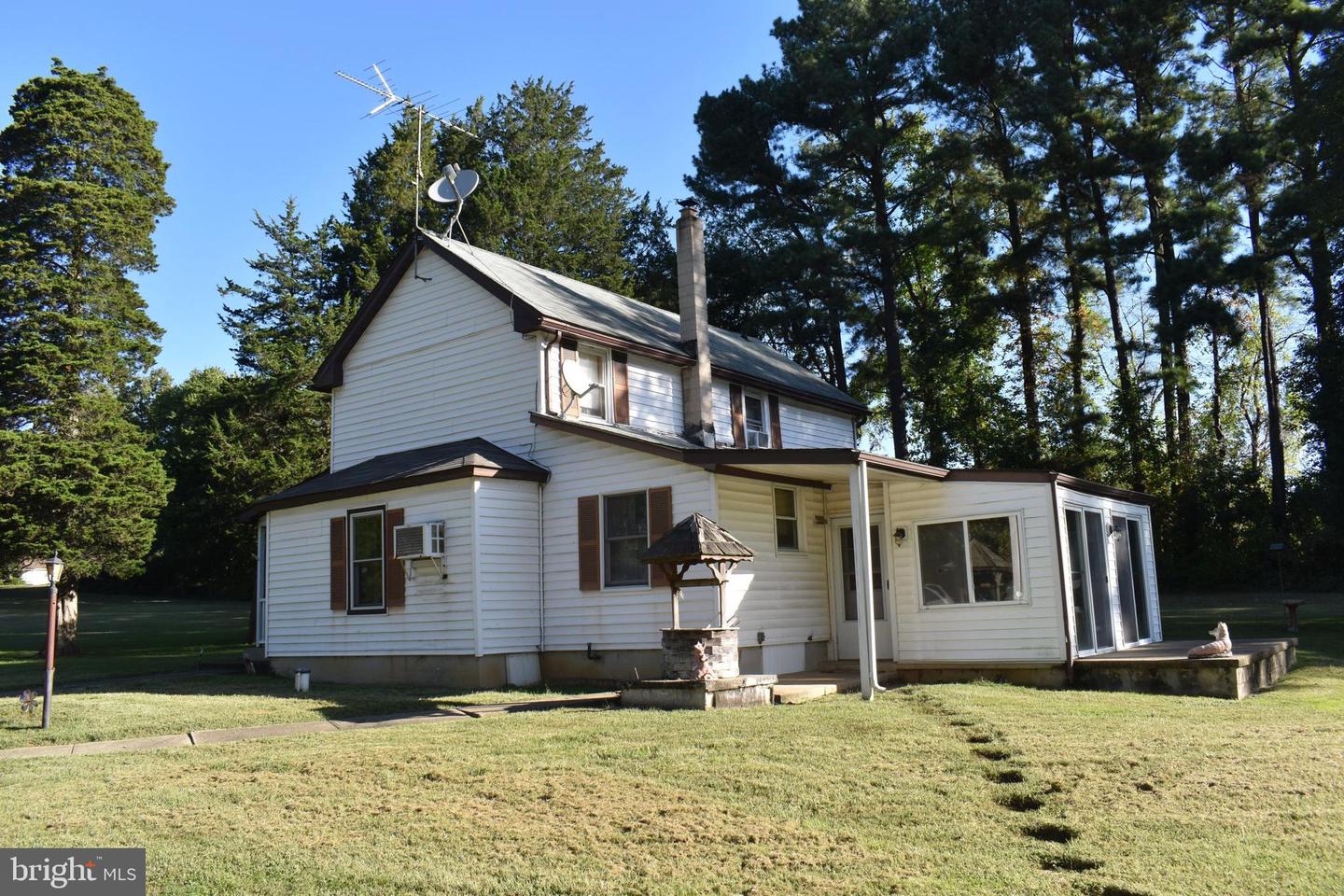 601 Yarish Ln Property Photo 5