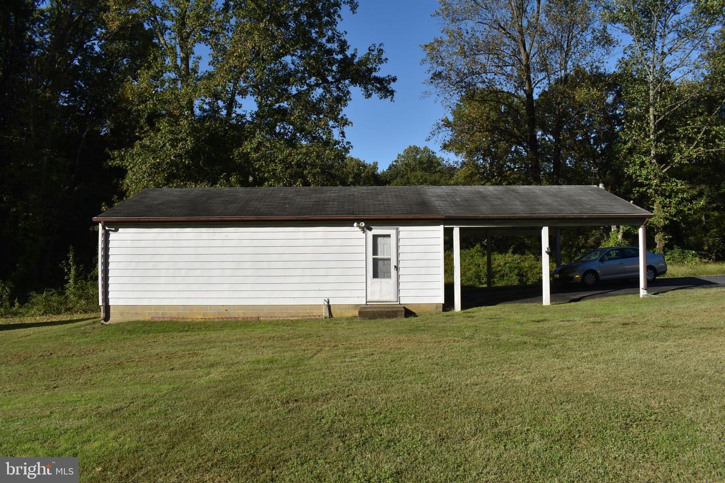 601 Yarish Ln Property Photo 13