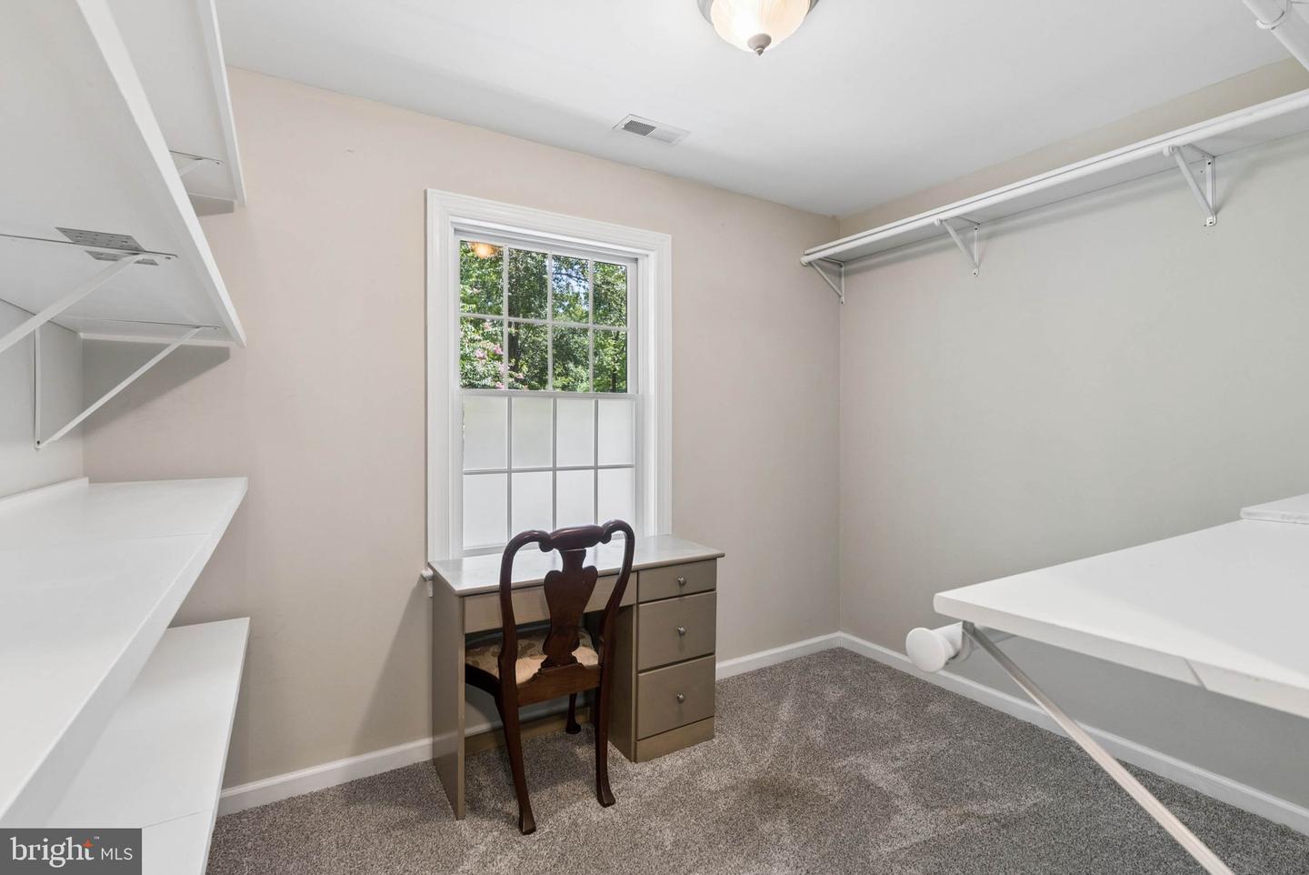 814 Saint Ann Dr Property Photo 32