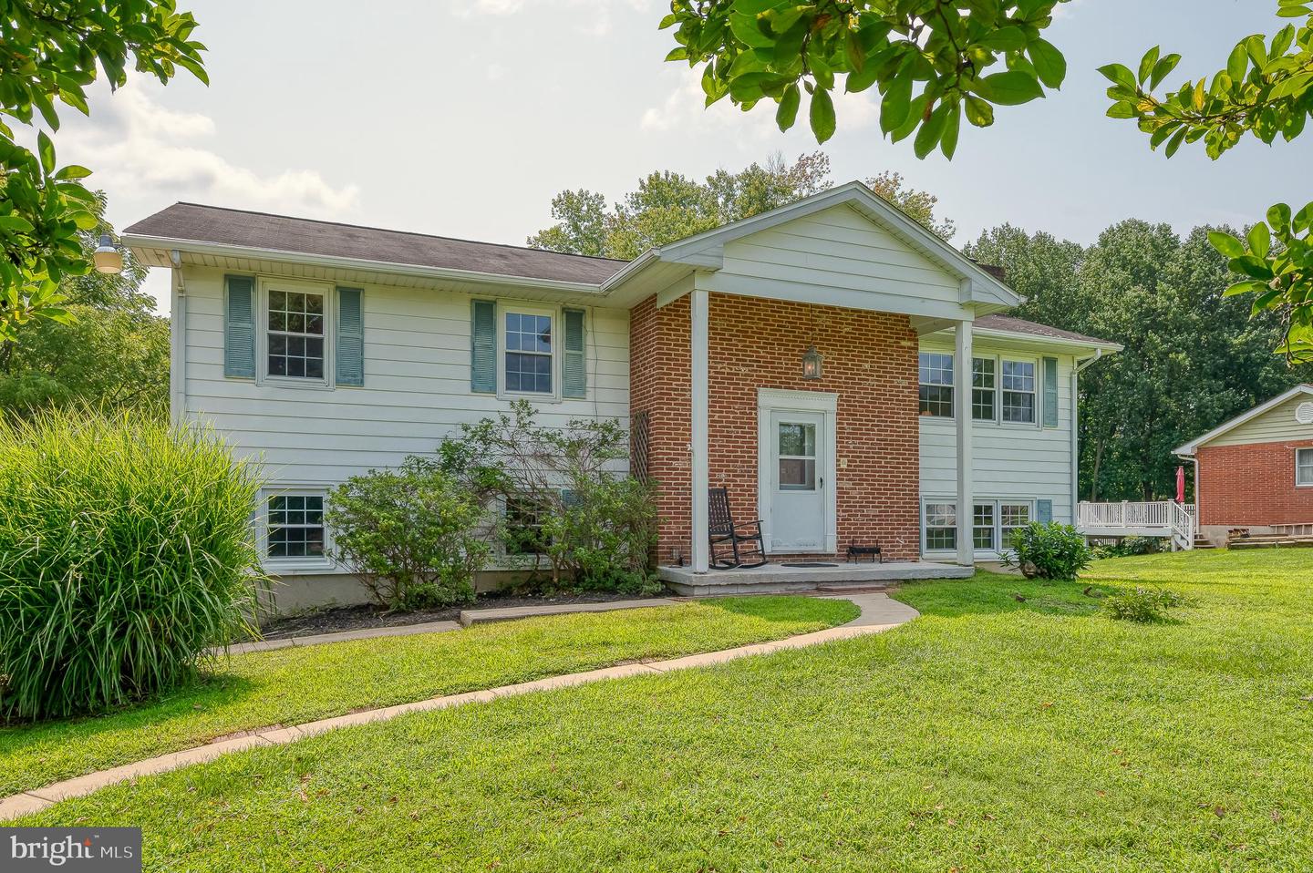 1306 Grandview Ct Property Photo 3