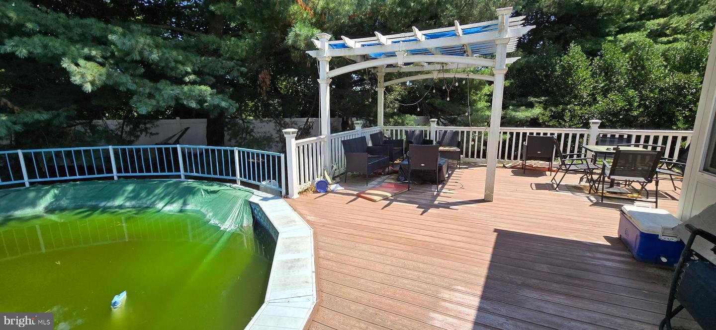 729 Rainbow Ct Property Photo 10