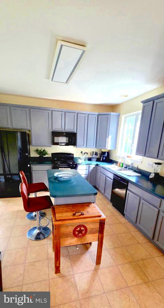336 Ahern Dr Property Photo 8