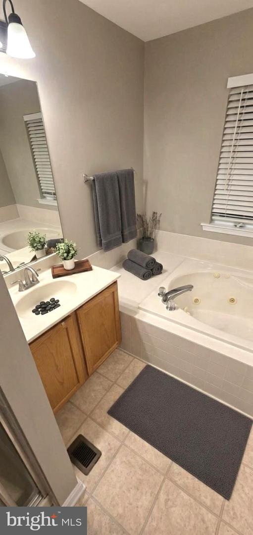 336 Ahern Dr Property Photo 25