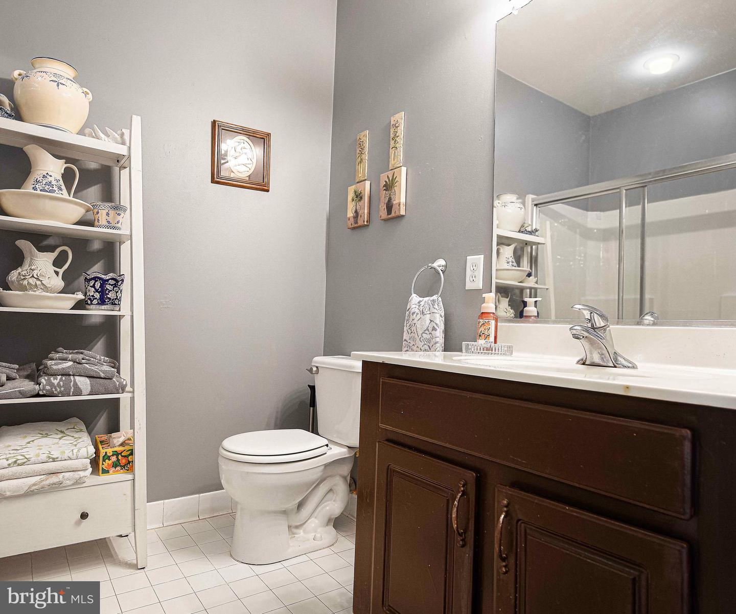 502-f Lloyd Pl #6 Property Photo 13