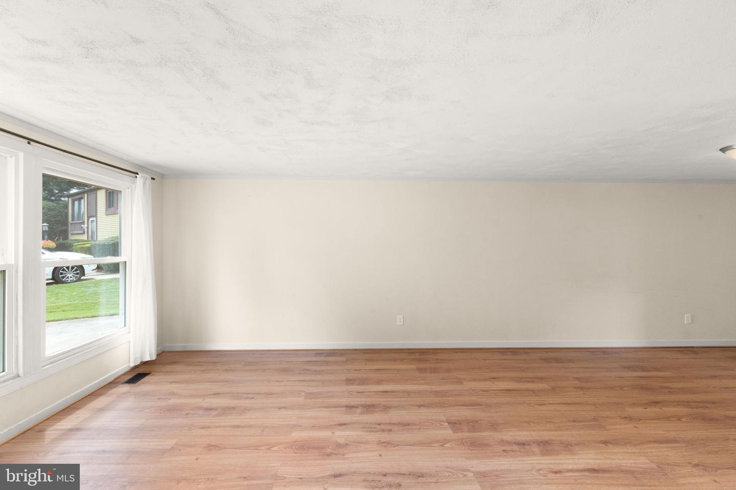 603 Monterey Ct Property Photo 2
