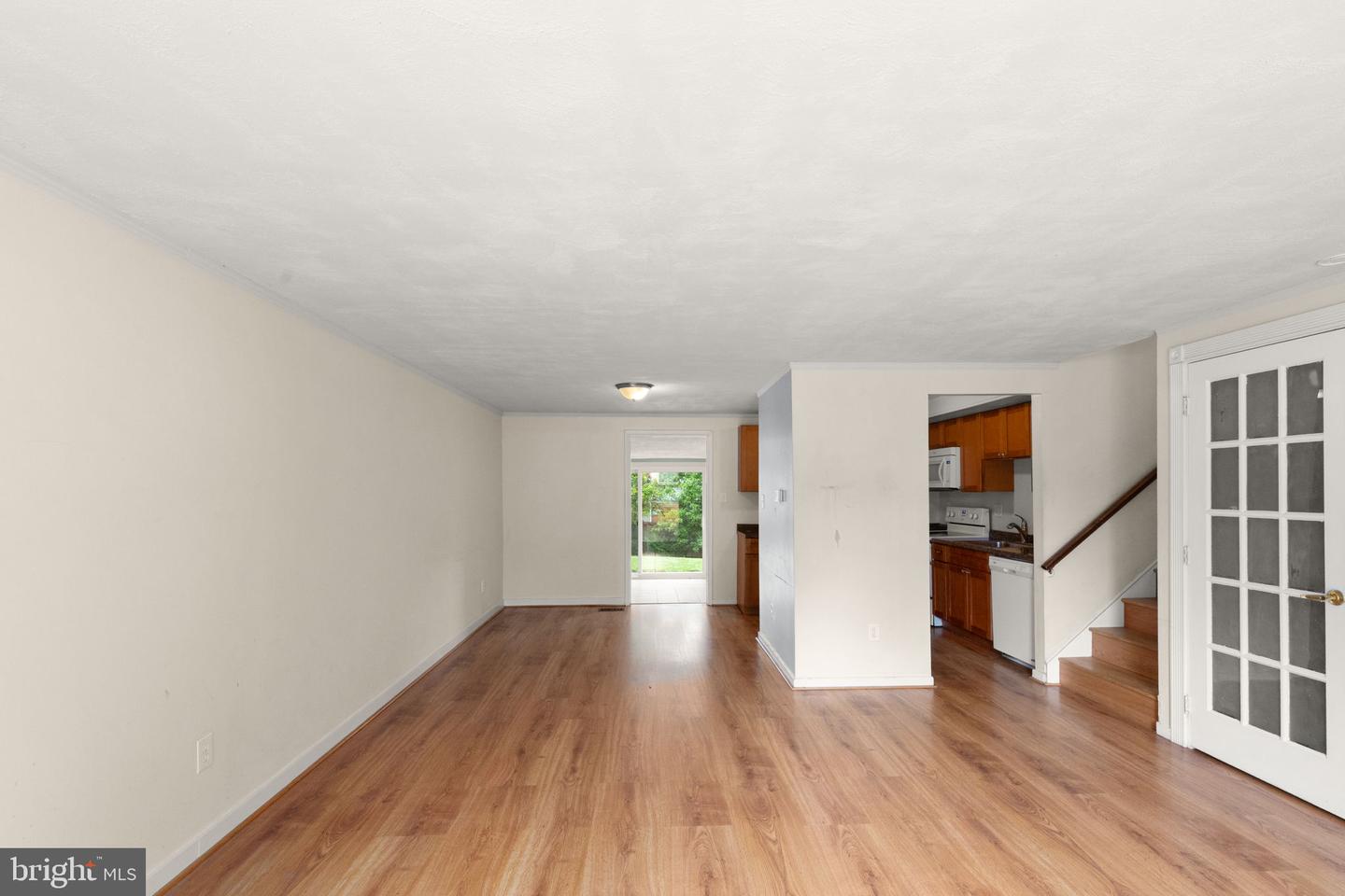 603 Monterey Ct Property Photo 3