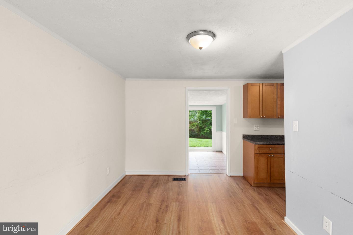 603 Monterey Ct Property Photo 6