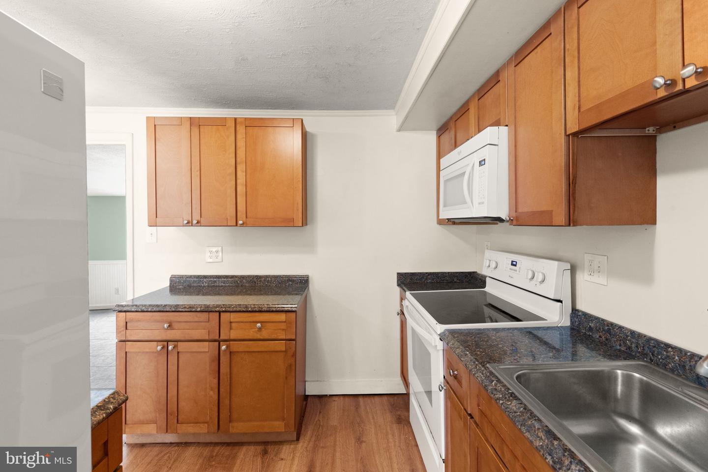 603 Monterey Ct Property Photo 11
