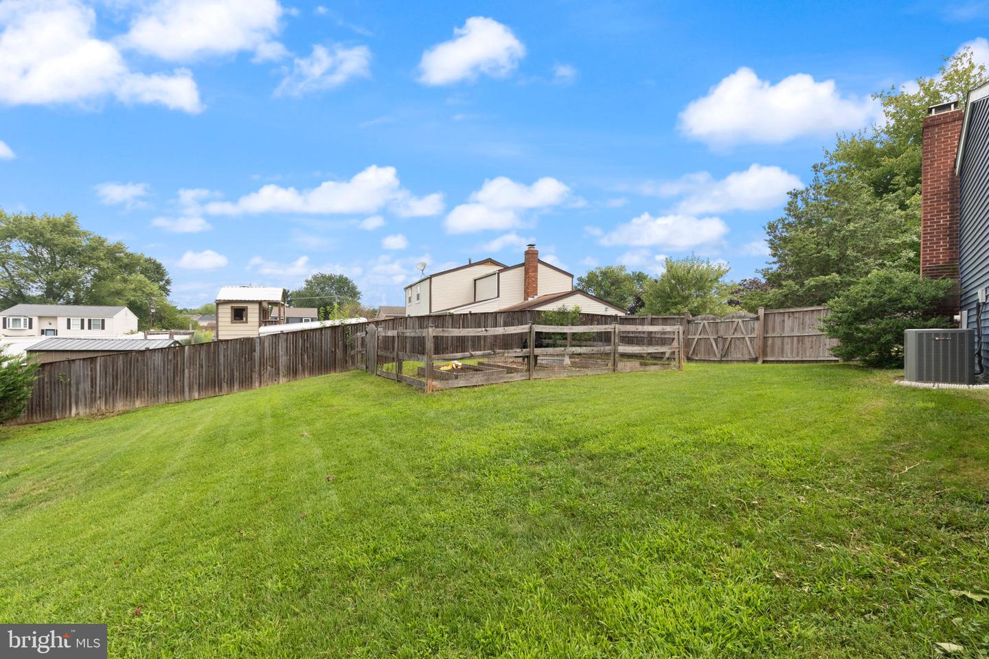 603 Monterey Ct Property Photo 36