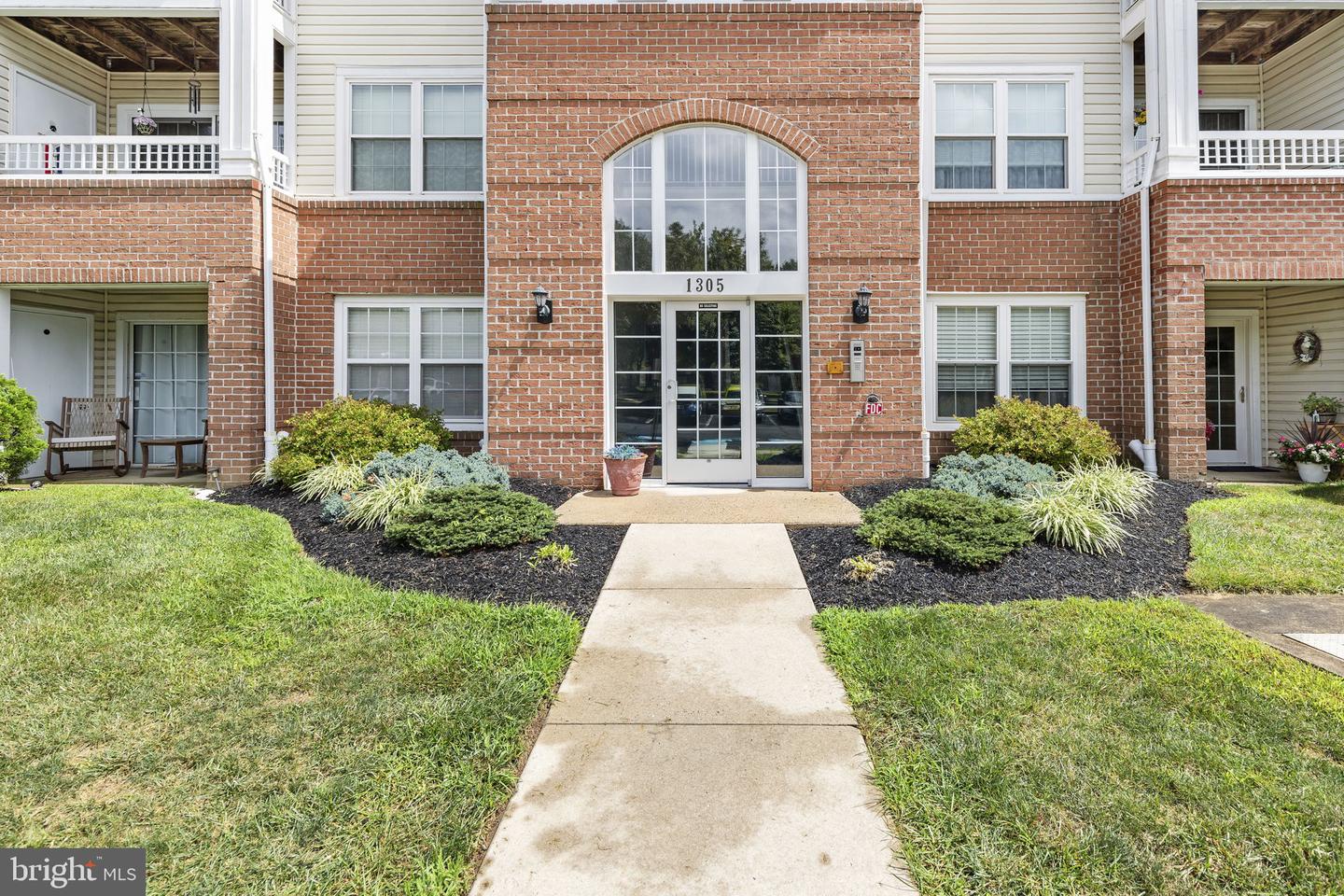 1305 Sheridan Pl Property Photo 1