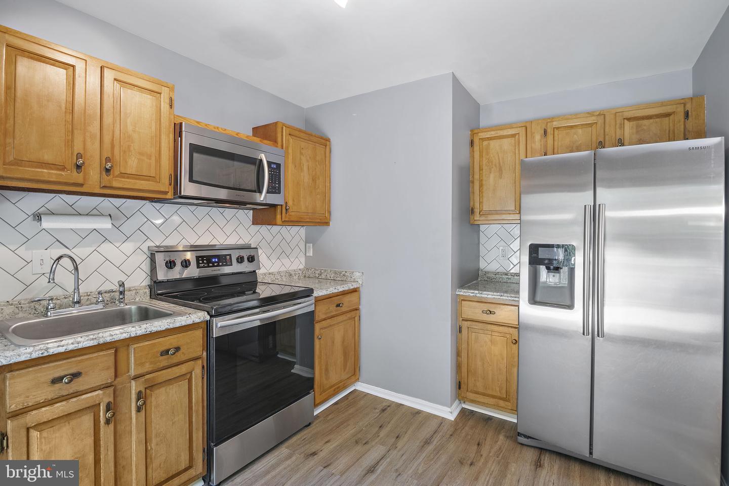 842 Ellicott Dr Property Photo 11
