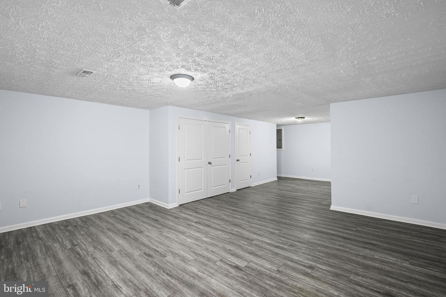 842 Ellicott Dr Property Photo 23