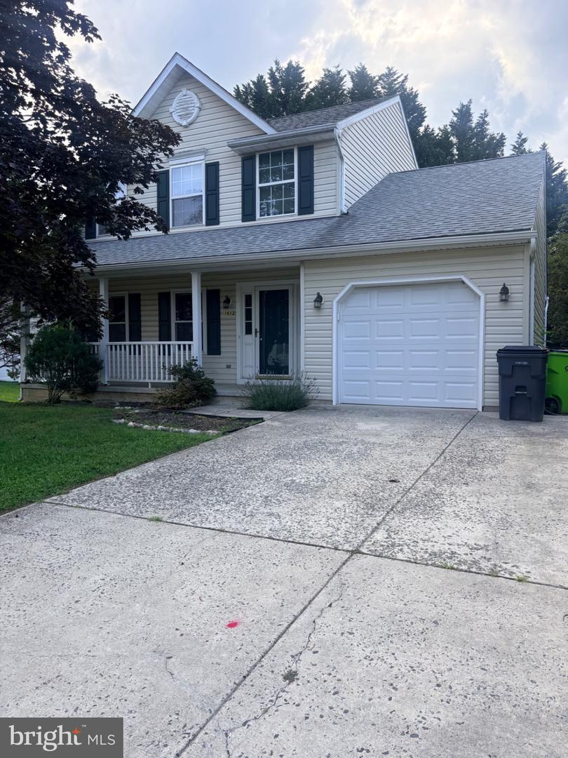 1412 E Banavie Property Photo 1