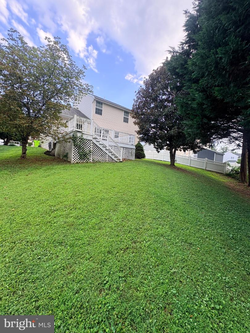 1412 E Banavie Property Photo 2