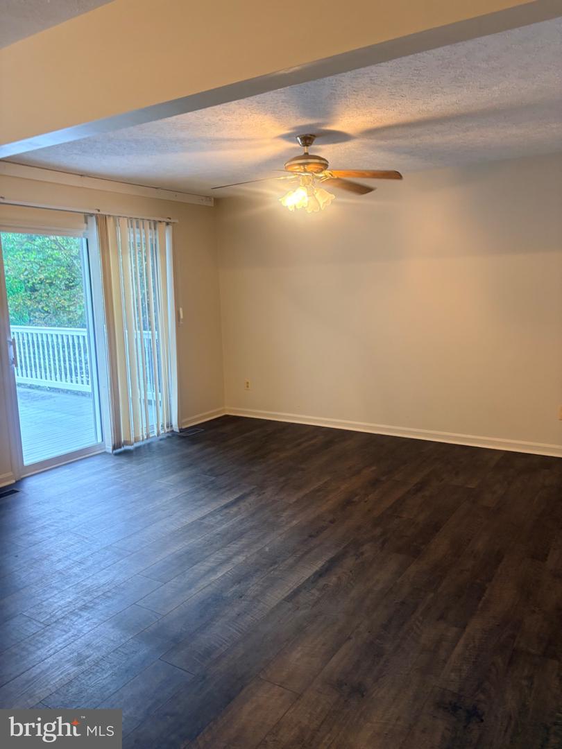 1412 E Banavie Property Photo 8