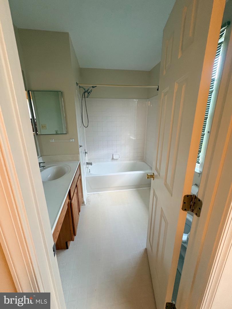 1412 E Banavie Property Photo 15