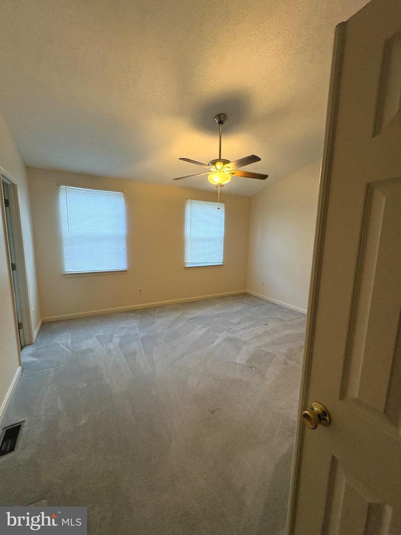 1412 E Banavie Property Photo 16