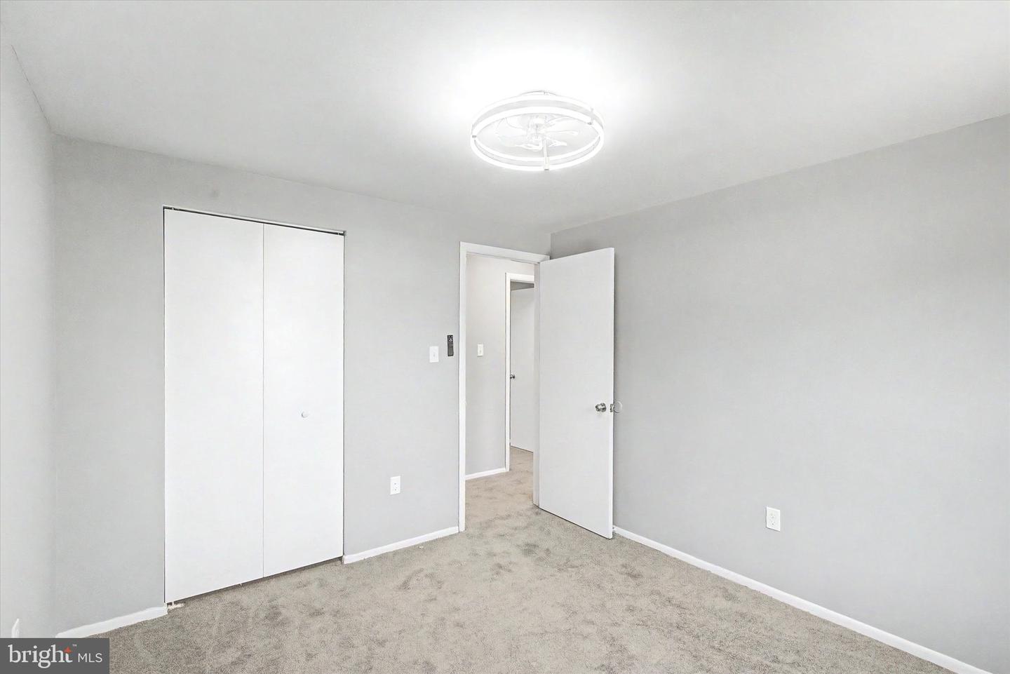 958 Edmund St Property Photo 16
