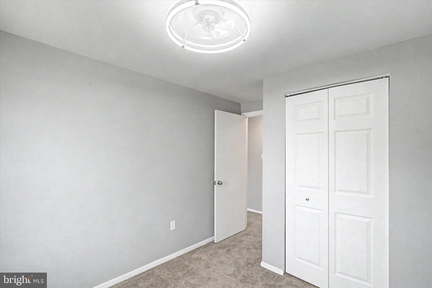 958 Edmund St Property Photo 18