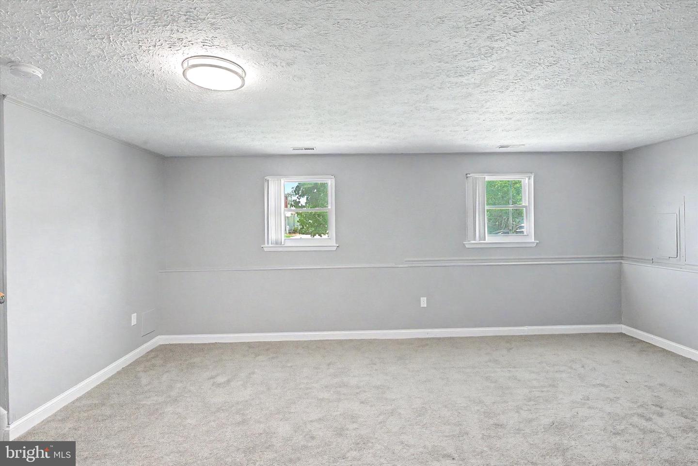 958 Edmund St Property Photo 21
