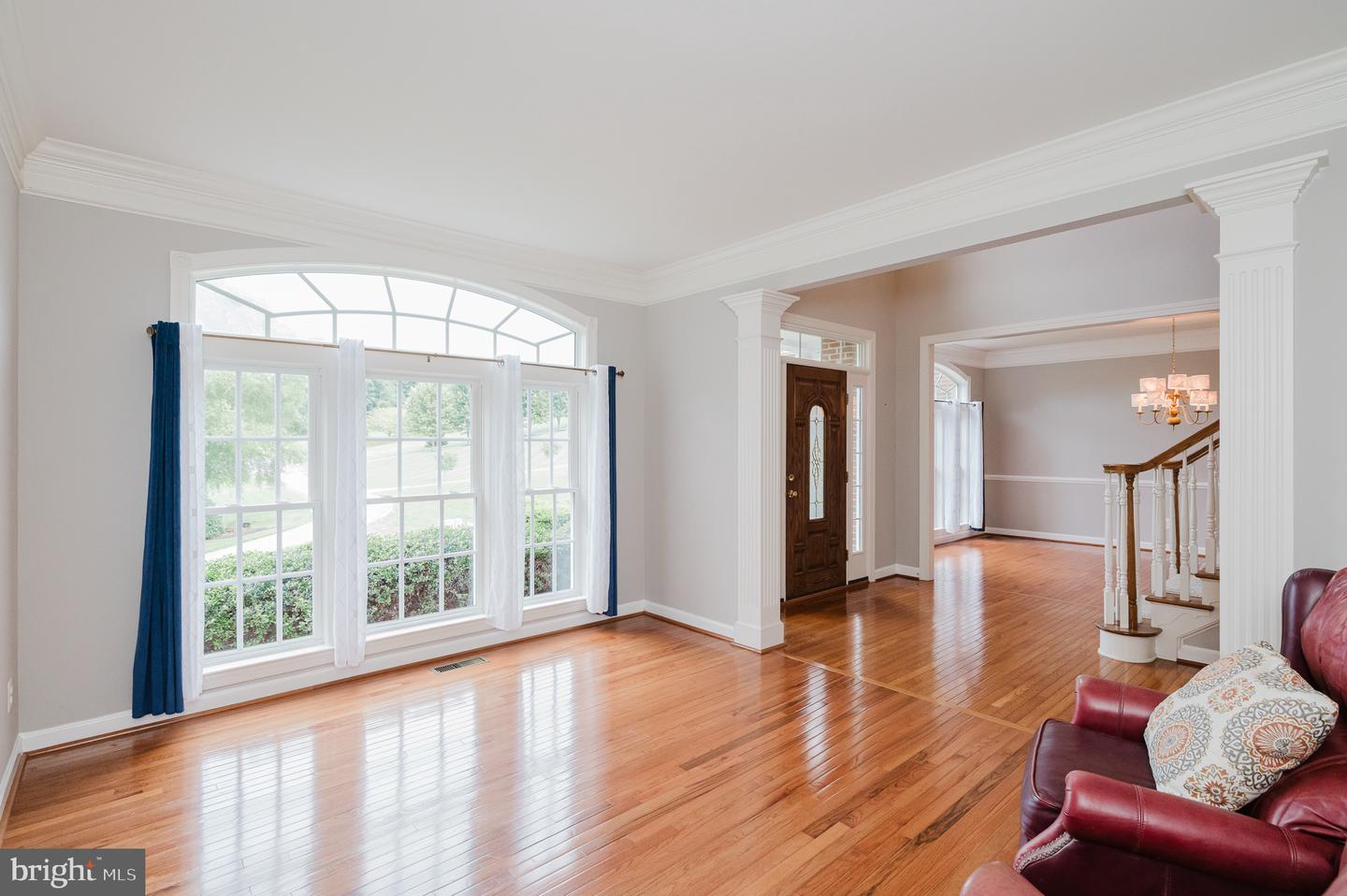 105 Bower Ln Property Photo 10