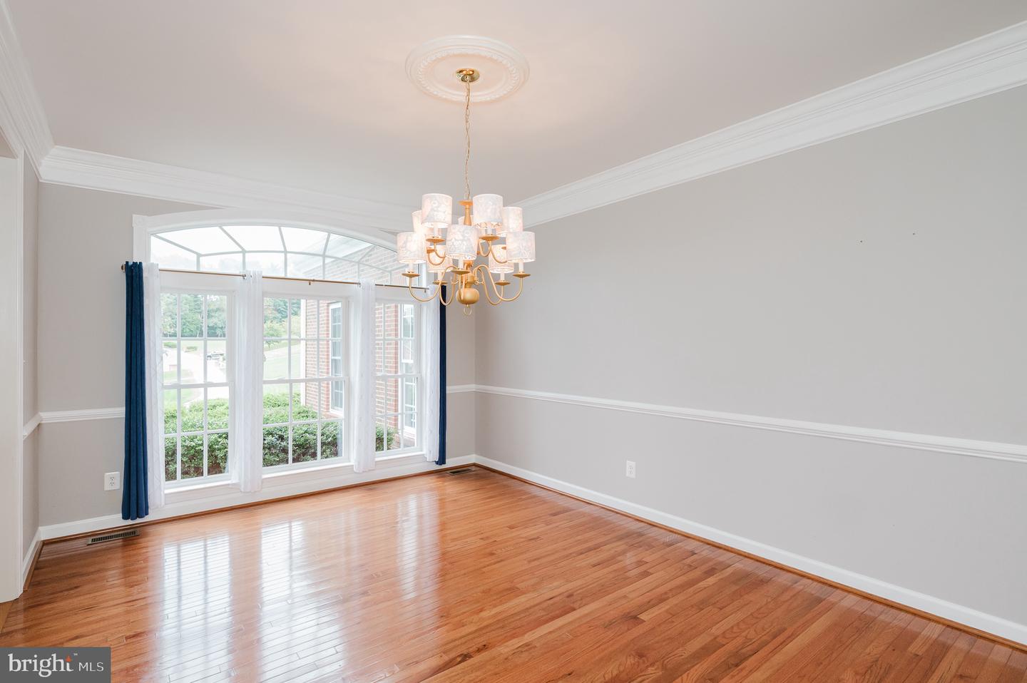 105 Bower Ln Property Photo 14