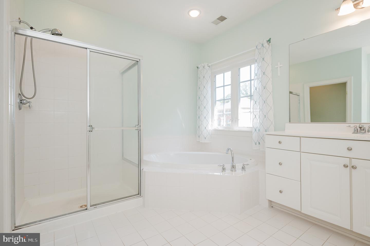 105 Bower Ln Property Photo 46