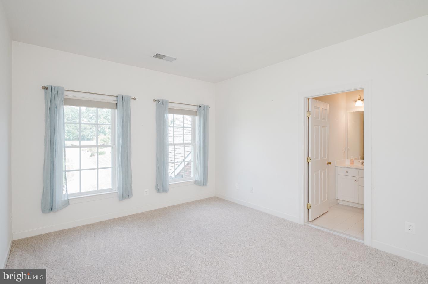 105 Bower Ln Property Photo 48
