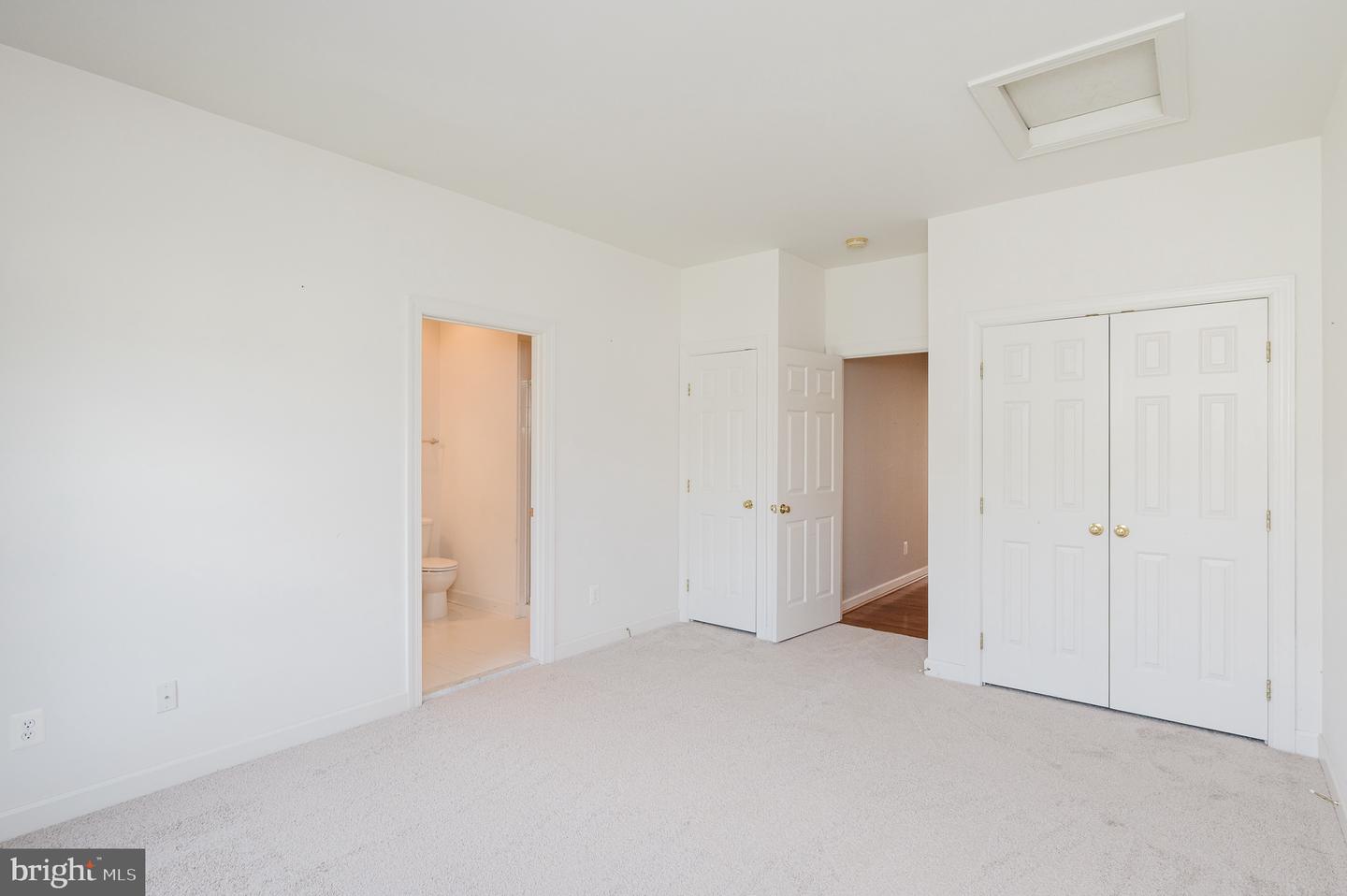 105 Bower Ln Property Photo 49