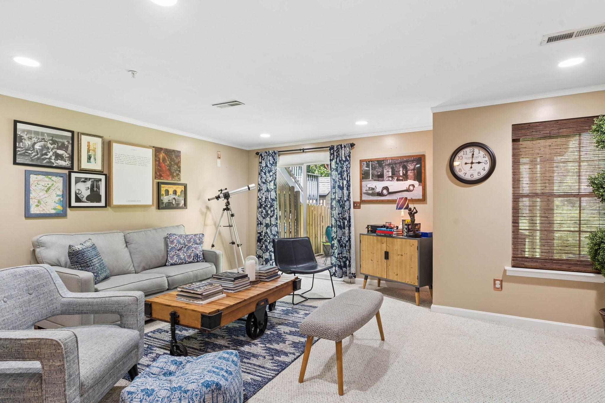 178 Ferring Ct Property Photo 15