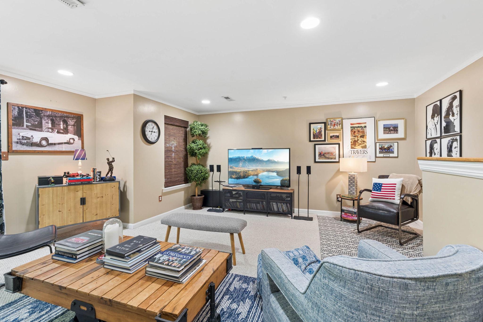178 Ferring Ct Property Photo 44