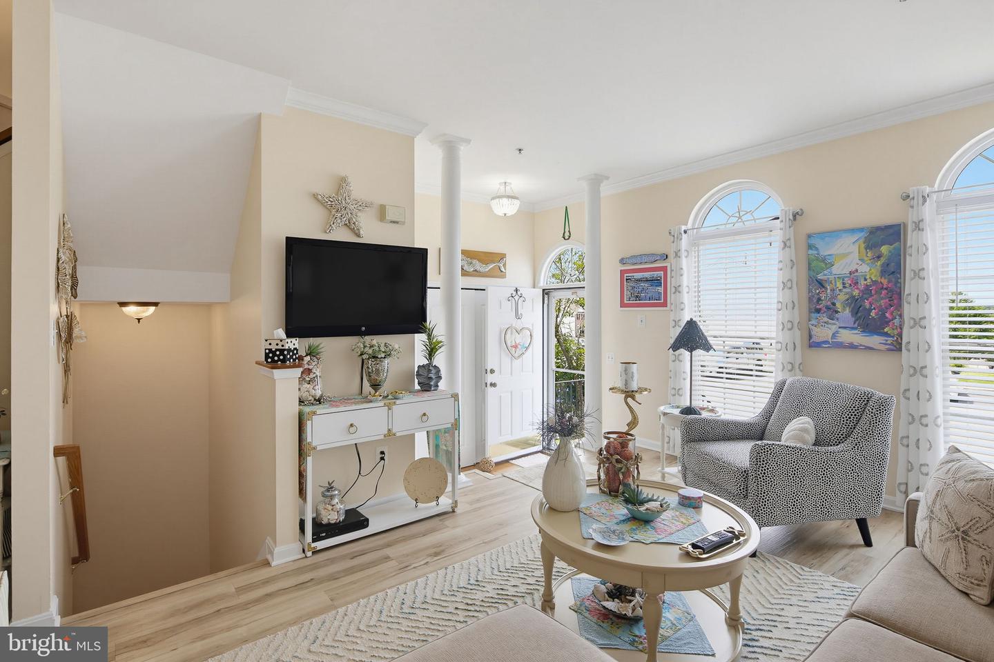 697 Kirkcaldy Way Property Photo 5
