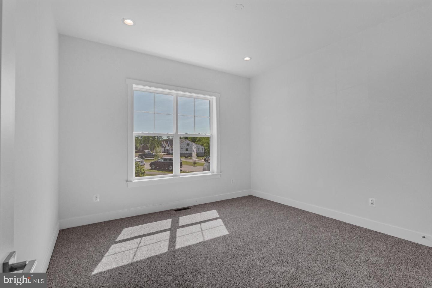 517 Whimsical Dr Property Photo 8