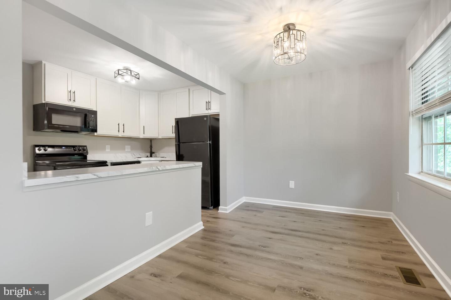 236-e Crocker Dr #236-e Property Photo 8