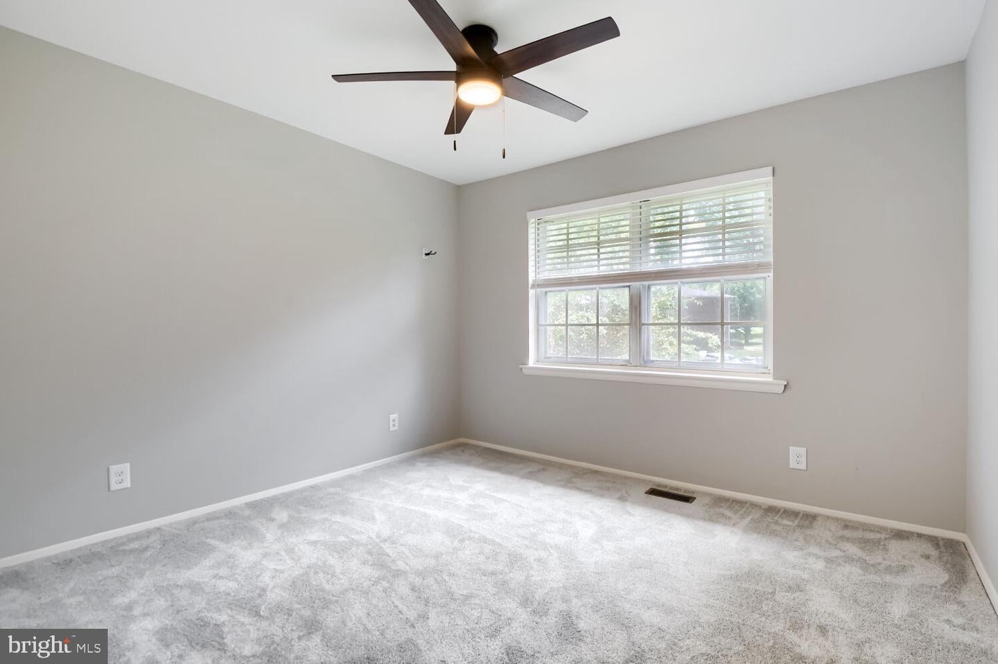 236-e Crocker Dr #236-e Property Photo 11