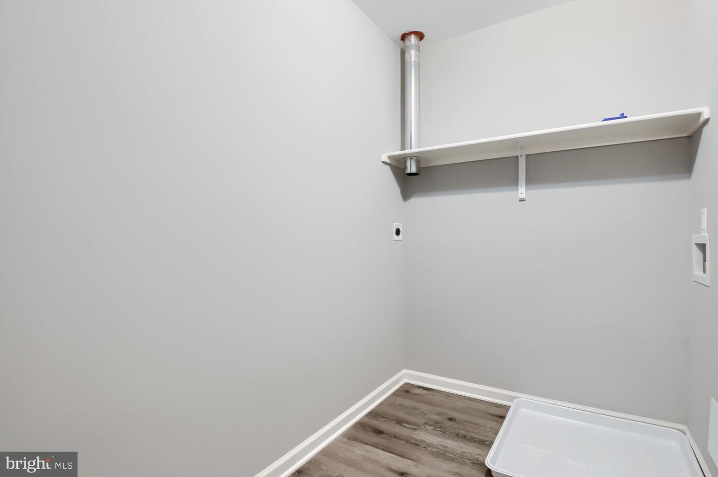 236-e Crocker Dr #236-e Property Photo 13