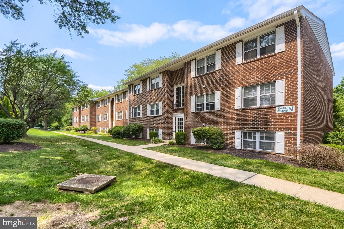 236-e Crocker Dr #236-e Property Photo 14