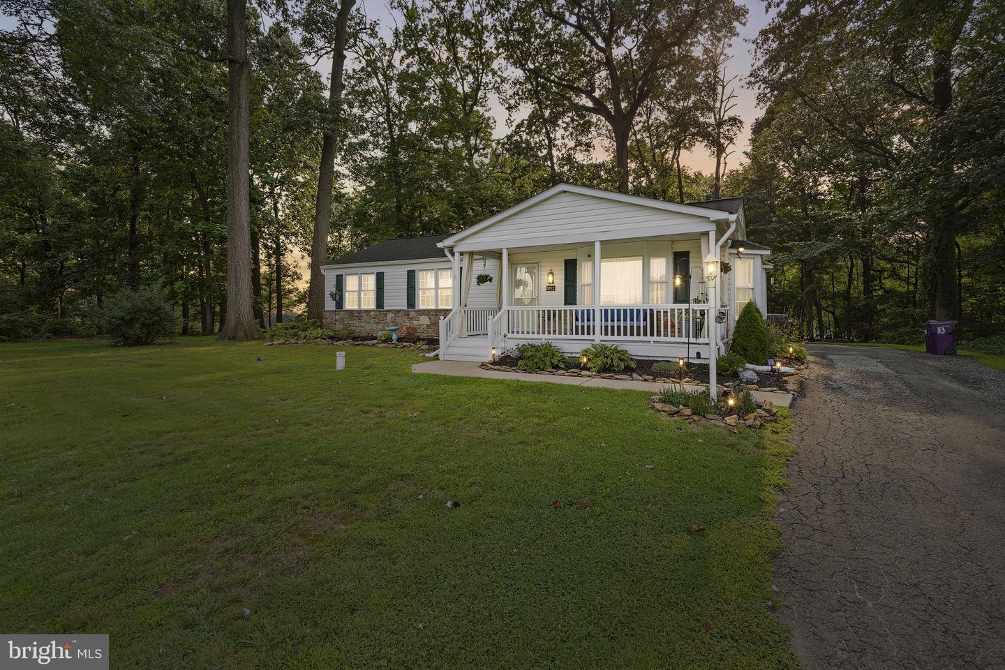 5312 W Heaps Rd Property Photo 1