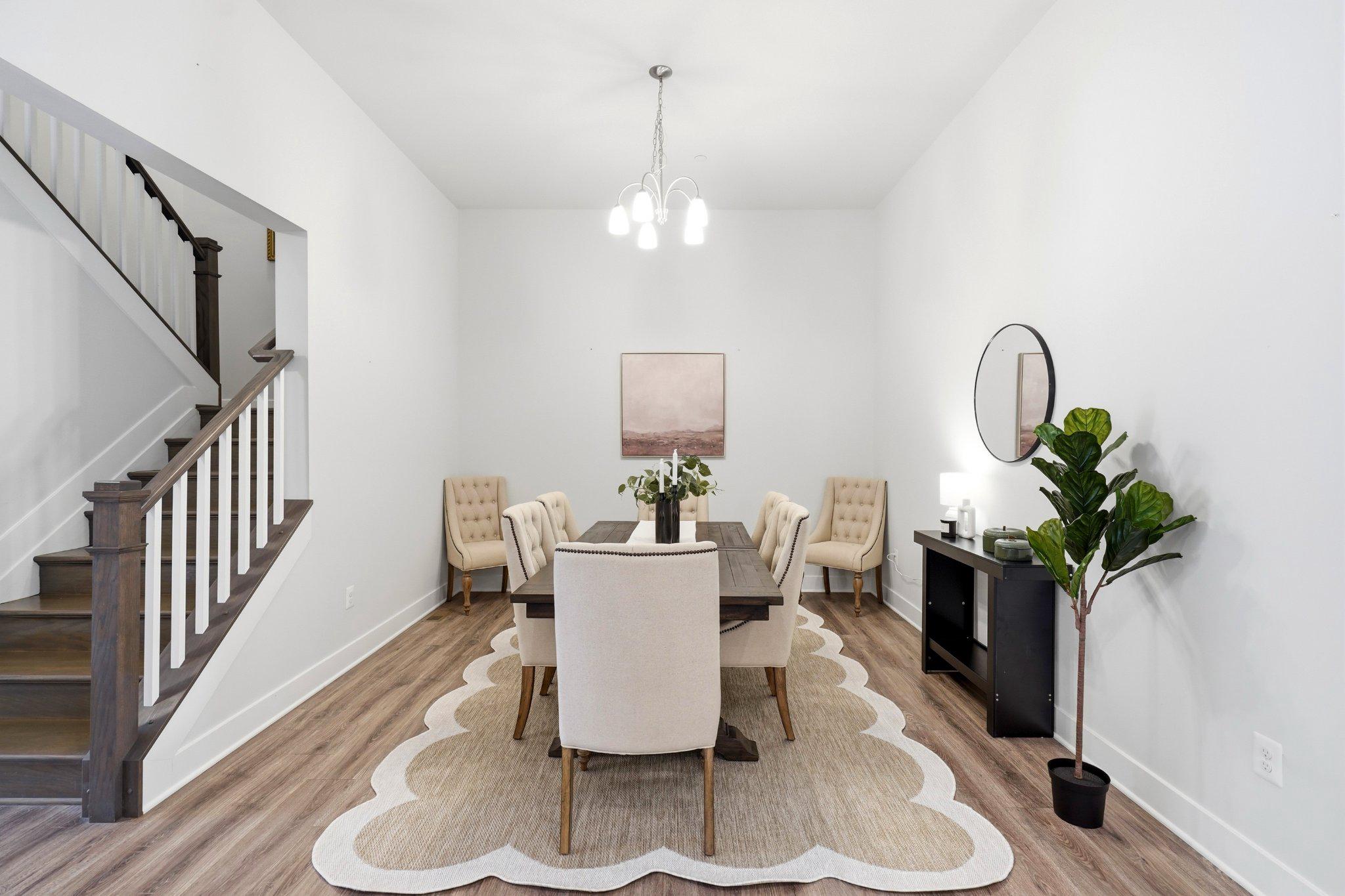 2422 Rosebud Way Property Photo 12