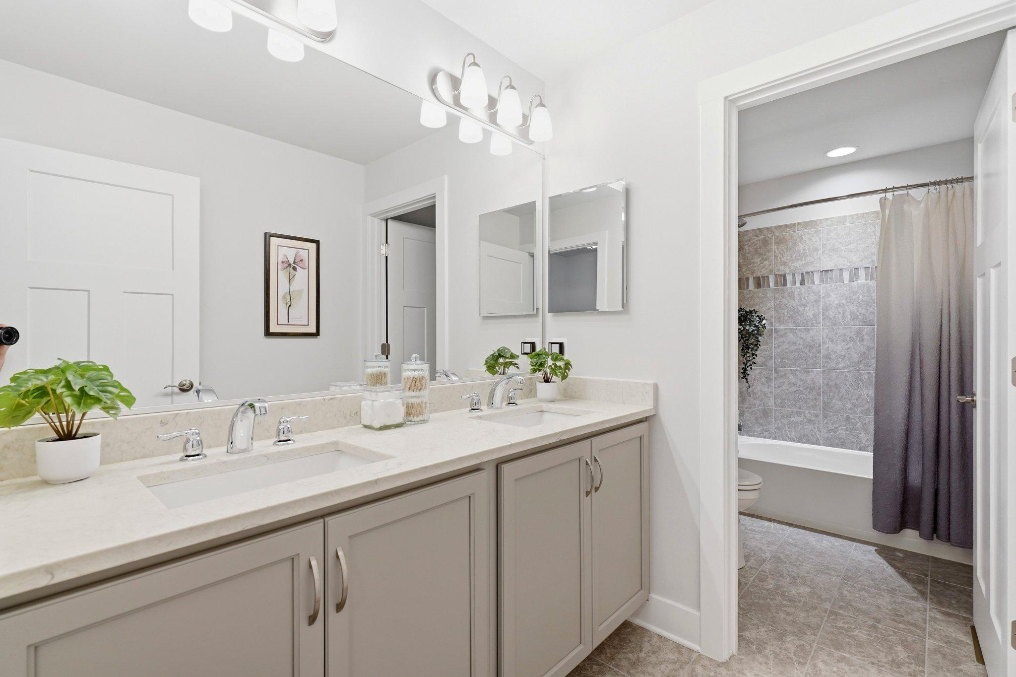 2422 Rosebud Way Property Photo 41