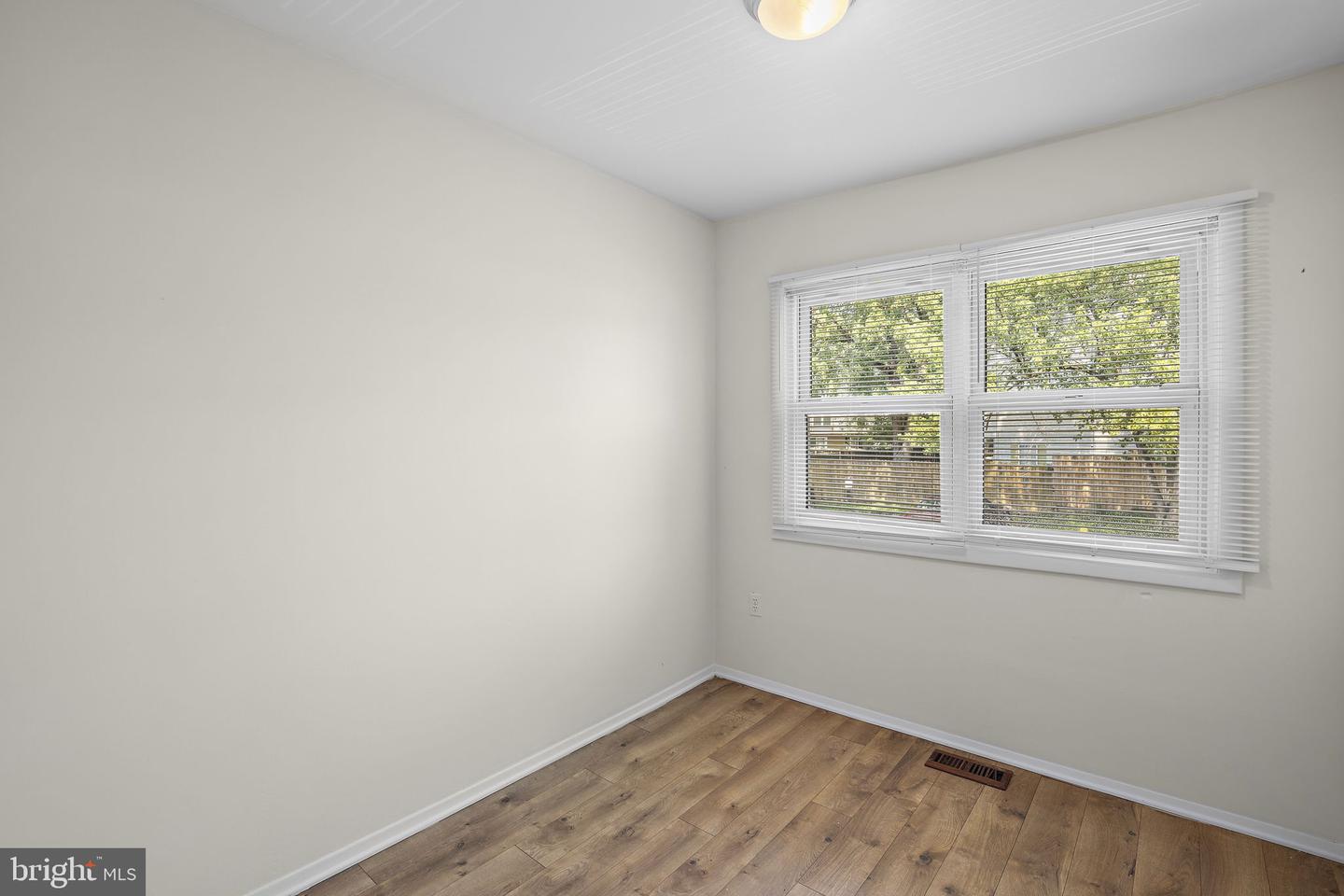 1919 Eloise Ln Property Photo 8