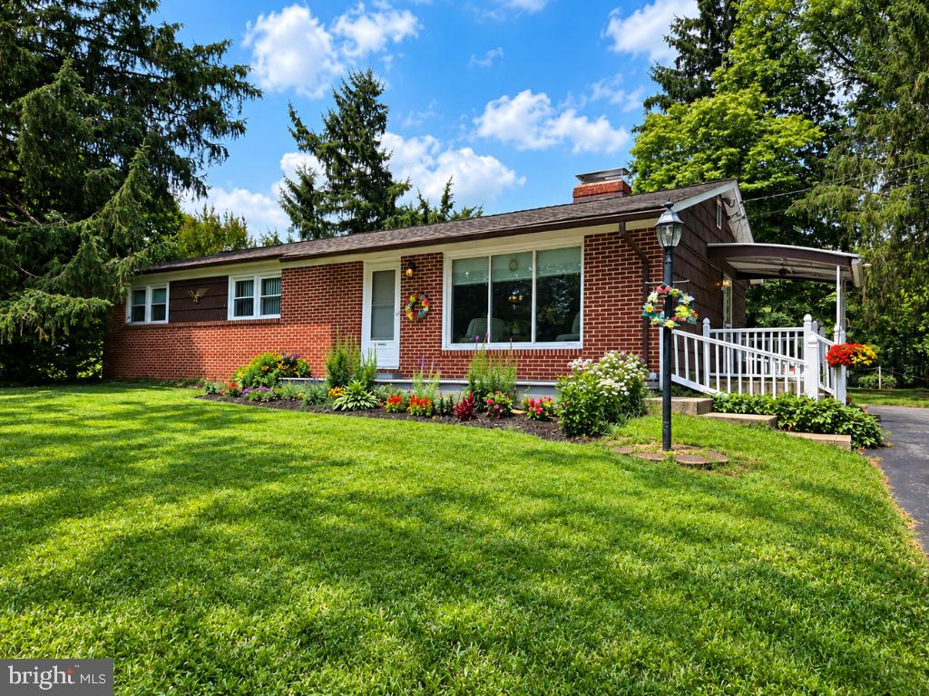 1512 Singer Rd Property Photo 1